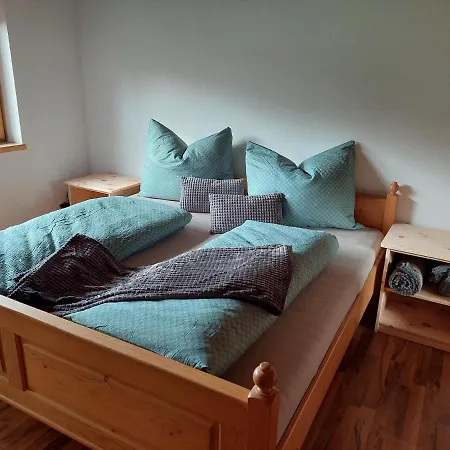 Am Arzberg Apartment